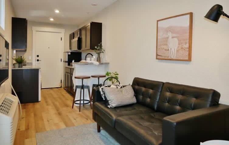 Hip Container Apt - 5 Min Walk To Tiaa Bank 잭슨빌 외부 사진